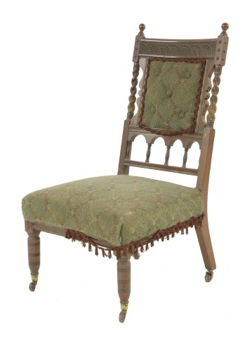 Lot 436 - A walnut side chair