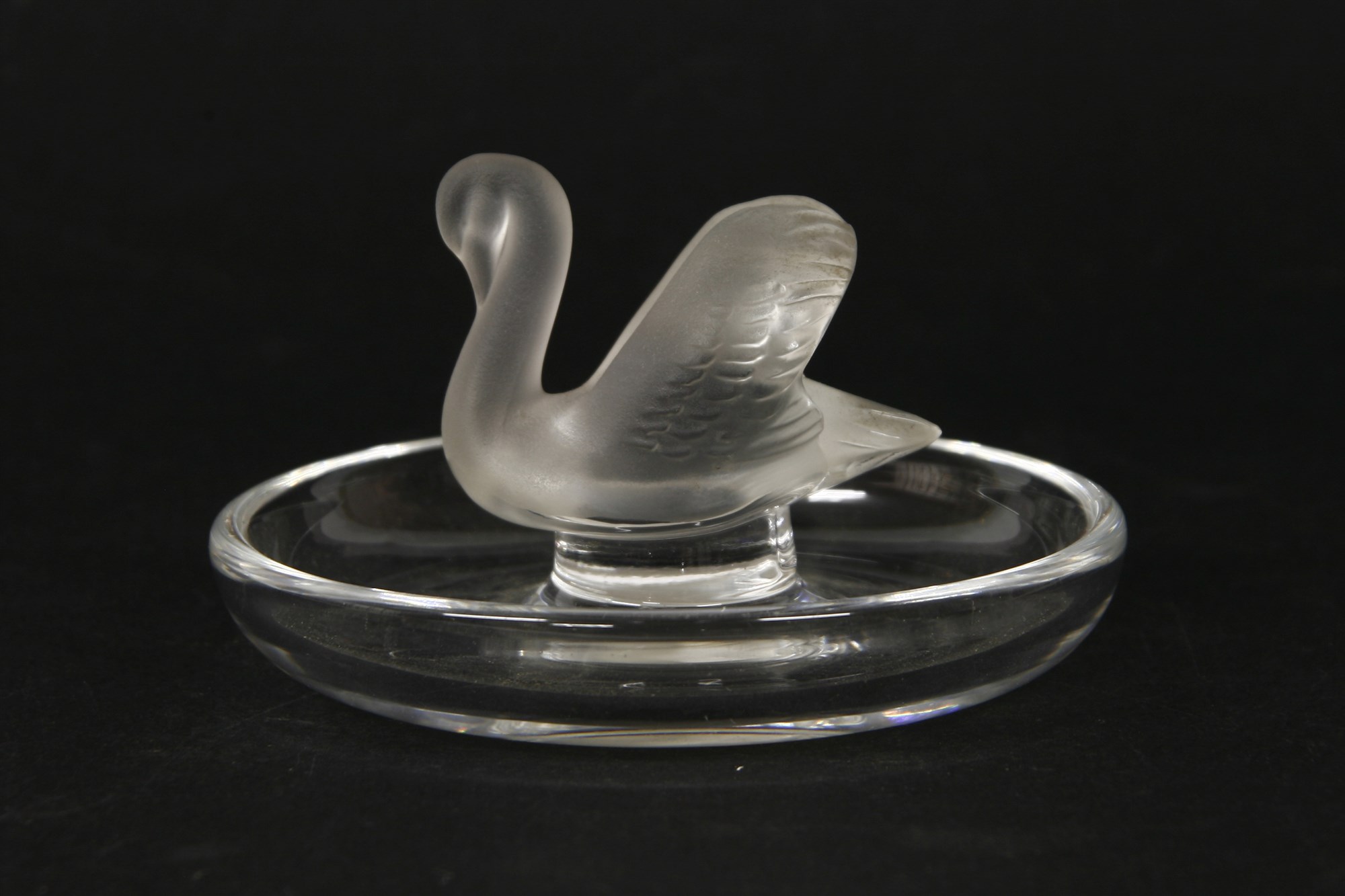 Lot 155 A small Lalique pin dish surmounted by a