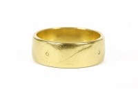 Lot 45 - A 22ct gold D-section wedding ring