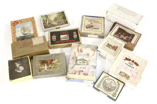 Lot 268 - Approximately 50 predominantly wooden jigsaw puzzles