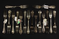 Lot 119 - Bill Brown cutlery collection: 16 silver forks