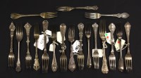 Lot 76 - The Bill Brown cutlery collection: 18 silver dessert forks. 26oz