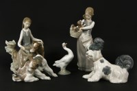Lot 192 - A collection of Lladro figures