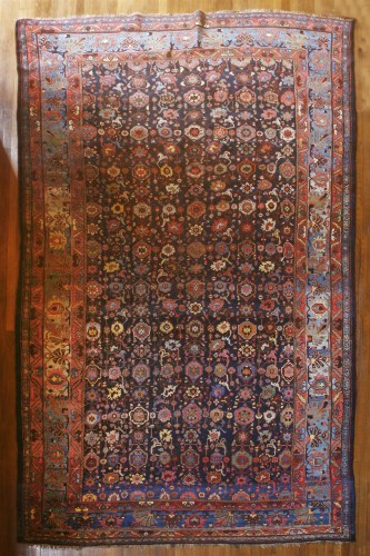 Lot 326 - A Bidjar carpet