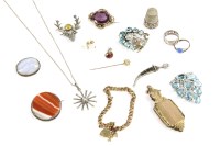 Lot 55 - A box of assorted costume jewellery