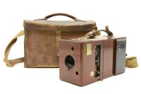Lot 164 - A 'Rough's Eureka Detective Camera' manufactured by W.W.Rough & Co.