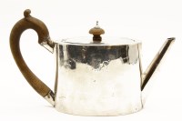 Lot 126 - A Georgian silver teapot