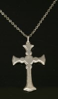 Lot 142 - A sterling silver Celtic-style cross