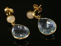 Lot 373 - A pair of gold