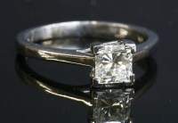 Lot 393 - A platinum single stone diamond ring
