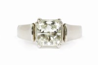 Lot 146 - A platinum single stone diamond ring