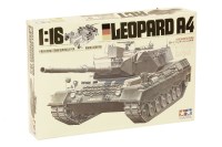Lot 435 - A Tamiya 1: 16 scale 'Leopard A4' model tank