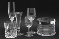 Lot 420 - A collection of mixed glassware