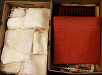 Lot 399 - A quantity of table linen