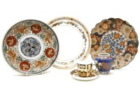 Lot 322 - An assortment of Chinese and Japanese Imari wares