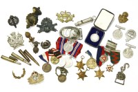 Lot 156 - A collection of various cap badges