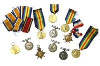 Lot 151 - A collection of World War I medals: a 1914 AVG -  Nov Star