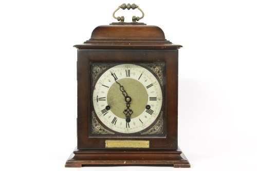 Lot 321 - Three train mantel clock