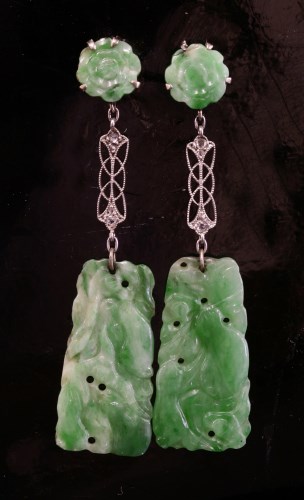 Lot 200 - A pair of Art Deco jade and diamond drop earrings
