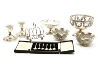 Lot 196 - Two silver dishes