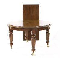 Lot 627 - A circular Victorian mahogany dining table