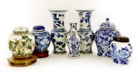 Lot 1471 - A collection of Chinese ceramics