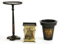 Lot 1016 - A Japanese lacquered table