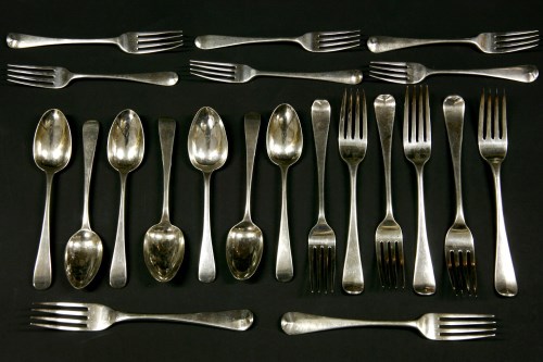 Lot 294 - A harlequin set of Georgian silver Old English pattern cutlery