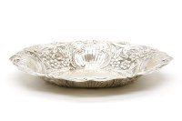 Lot 399 - A silver oval dish