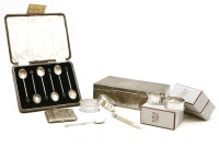 Lot 302 - A collection of silver