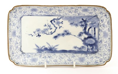 Lot 206 - A Japanese blue and white dish