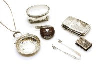 Lot 327 - A collection of silver items