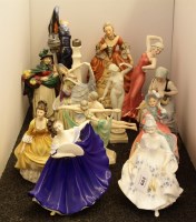 Lot 662 - Eleven china figures and two figural lamps