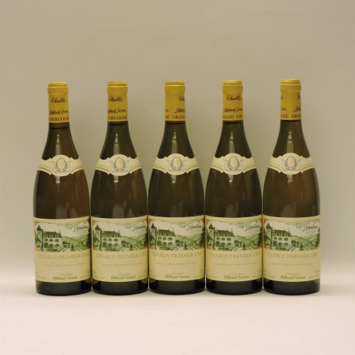 Lot 16 - Assorted White Wines to include: Chablis