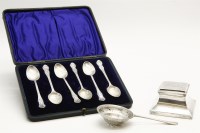 Lot 73 - A collection of silver items