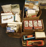 Lot 332 - Two boxes of model aeroplane kits
