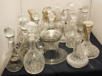 Lot 212 - A large quantity of Georgian and later glassware
