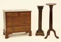 Lot 657 - An 18th century style small mahogany chest of drawers