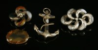 Lot 56 - A Scottish Victorian silver hardstone or pebble knot brooch