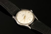 Lot 613 - A gentlemen's stainless steel Cyma Navy Star Cymaflex mechanical strap watch