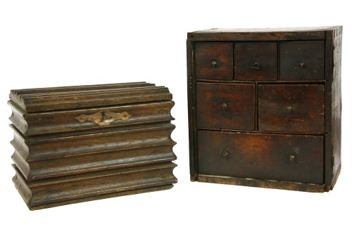 Lot 380 - A six drawer chest