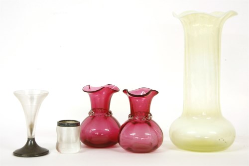 Lot 168 - A collection of art glass