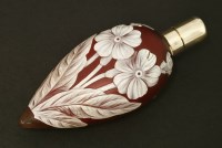 Lot 66 - A cameo glass scent bottle