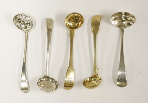 Lot 178 - A George III small Old English pattern spice sifter spoon