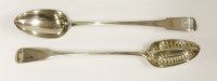 Lot 194 - A pair of George III silver fiddle