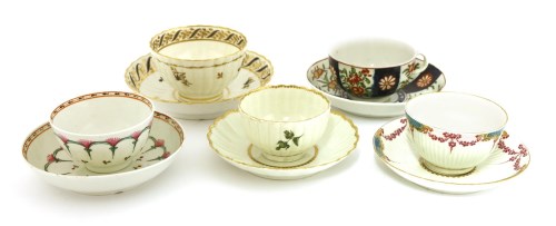 Lot 352 - Four tea bowls and saucers