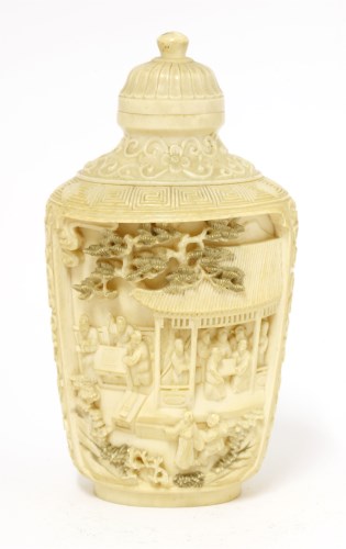 Lot 646 - A large Chinese ivory snuff bottle