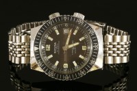 Lot 628 - A gentlemen's stainless steel Sicura Super Waterproof 400 Automatic bracelet watch