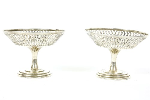 Lot 123 - A pair of silver bonbon dishes