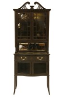 Lot 547 - An Edwardian mahogany display cabinet